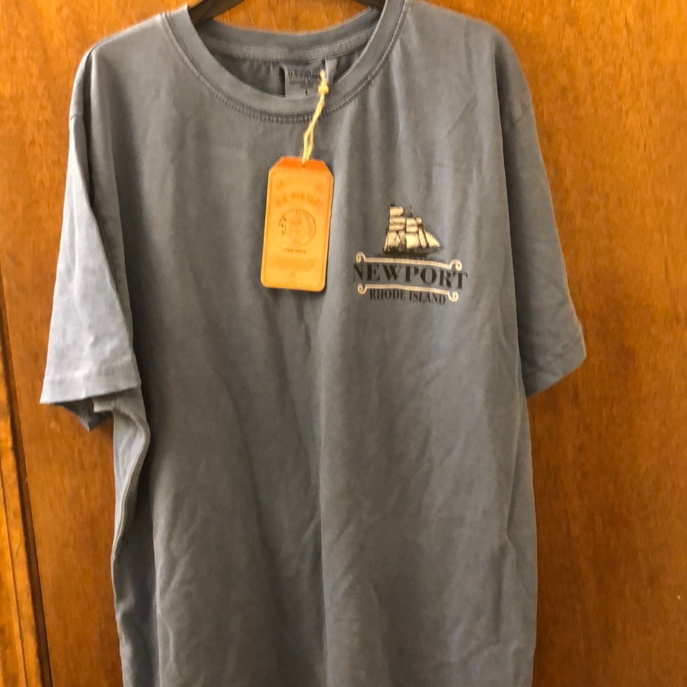 Blue NewPort Rhode Island shirt Size L